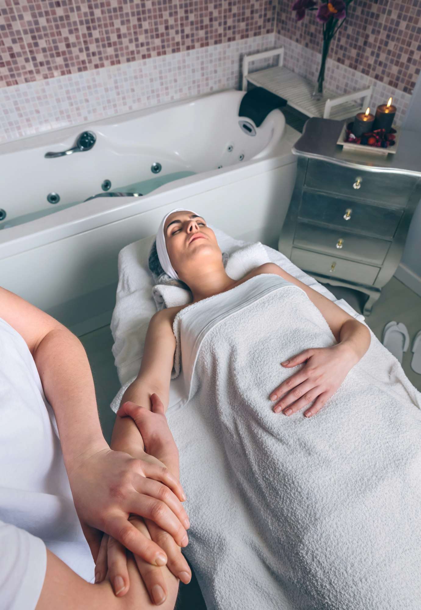Client receiving professional lymphatic drainage massage